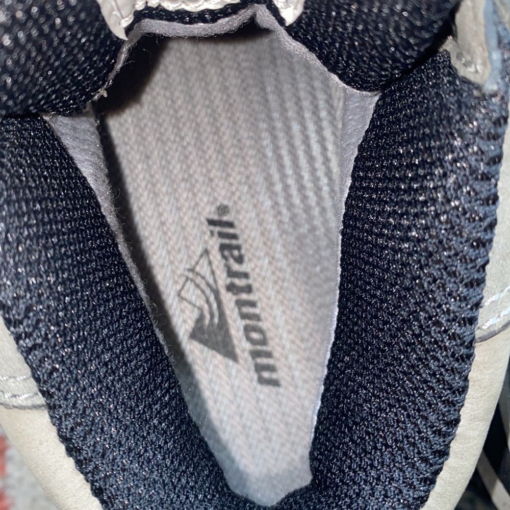 LIKE NEW Montrail Hiking Boots - Picture 8 of 9